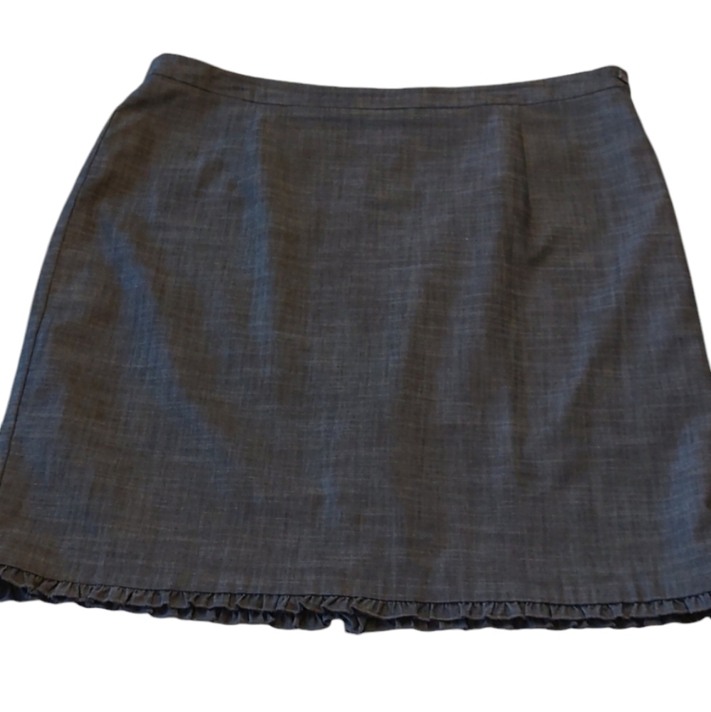 Joan Rivers Gray Pencil Skirt with Ruffle Hem XL EUC